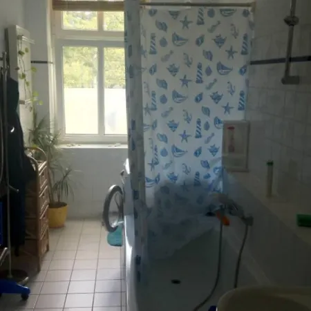 cozy flat with at the water - gemütliche Wohnung direkt am Wasser Apartamento *
