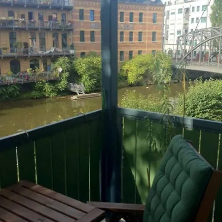 Apartamento cozy flat with at the water - gemütliche Wohnung direkt am Wasser